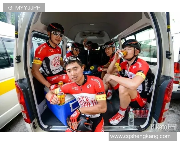 南京排球队在洲际杯中的默契配合展现出强大团队实力与战术执行力 南京排球队在洲际杯中的默契配合展现出强大团队实力与战术执行力